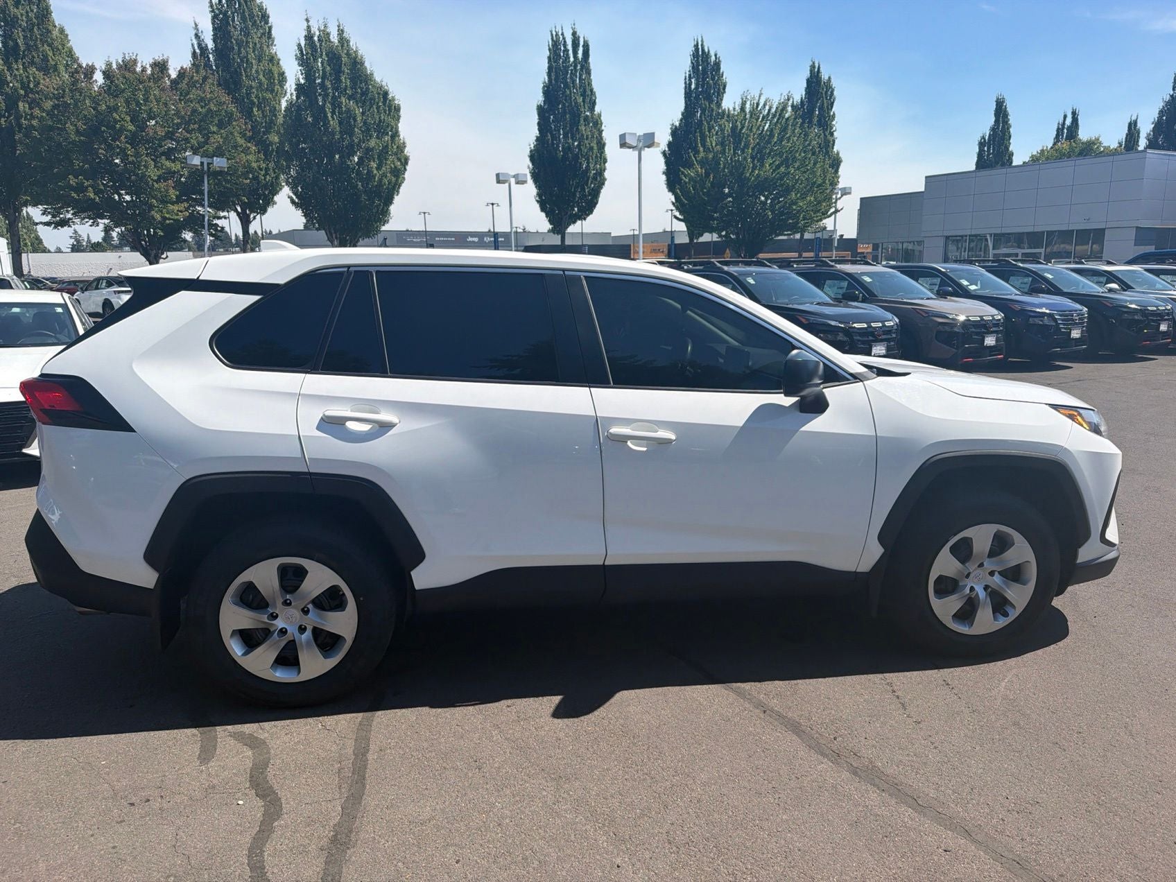 2023 Toyota RAV4 LE