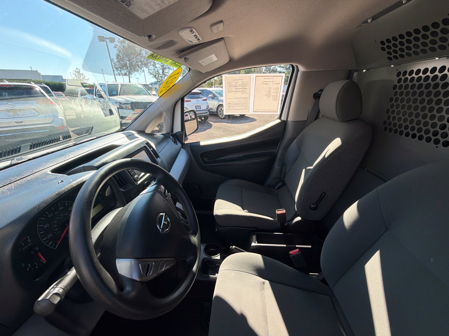 2021 Nissan NV200 S