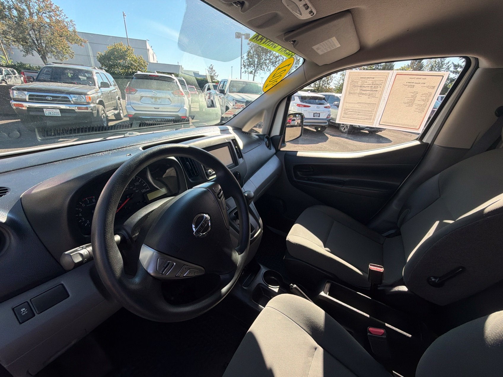 2021 Nissan NV200 S