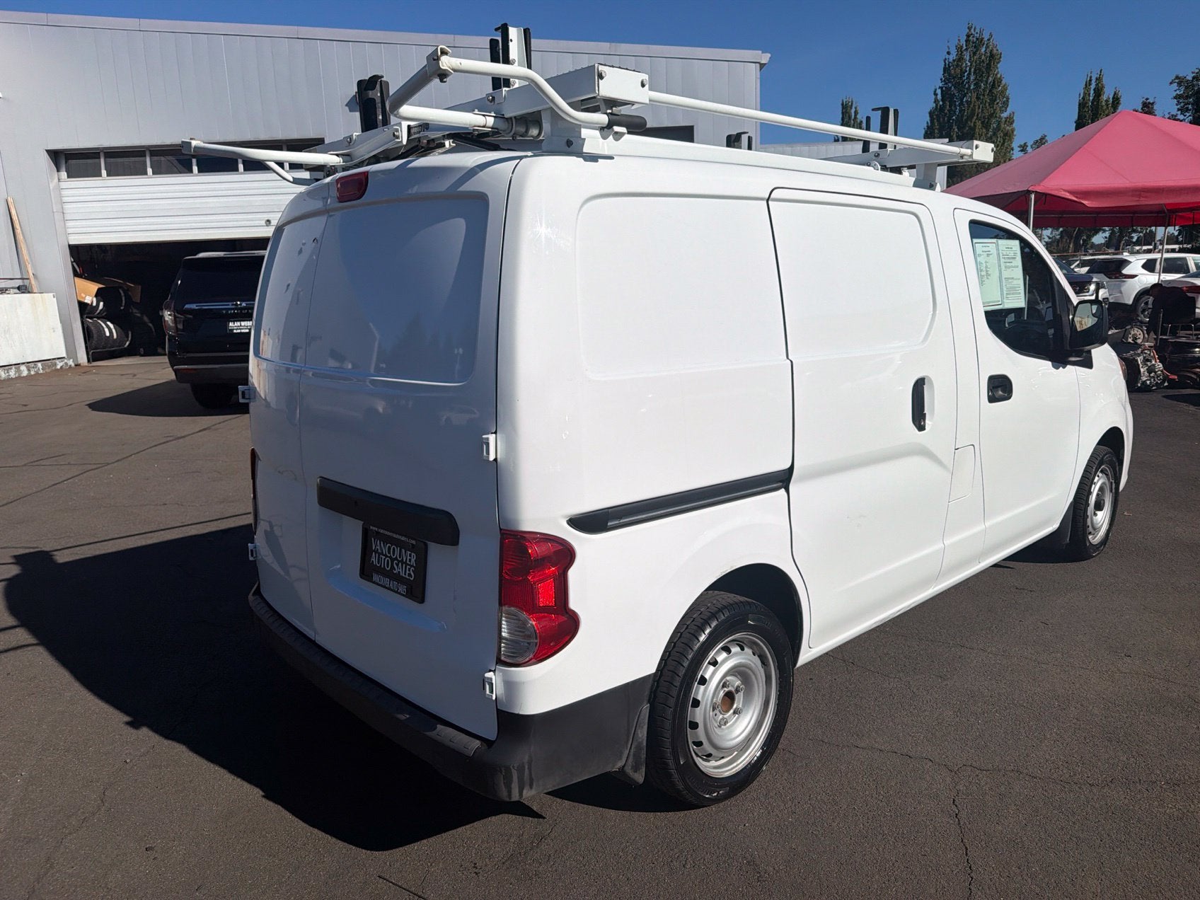 2021 Nissan NV200 S