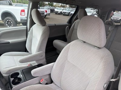 2018 Toyota Sienna LE 8 Passenger