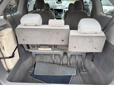 2018 Toyota Sienna LE 8 Passenger