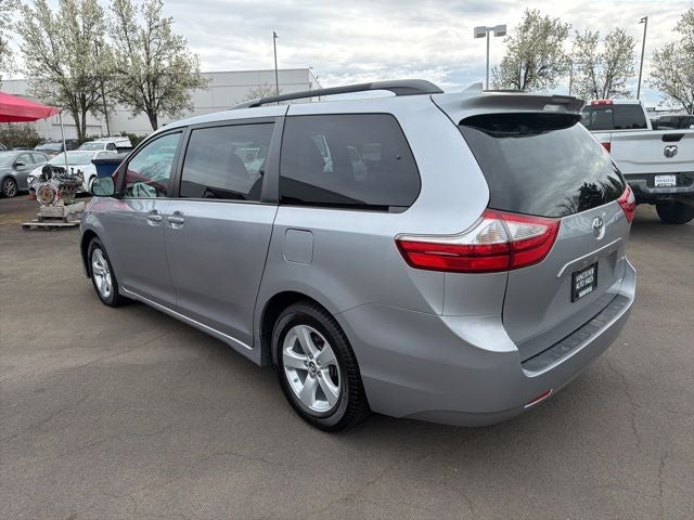 2018 Toyota Sienna LE 8 Passenger