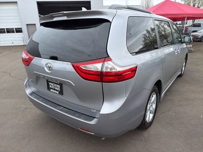 2018 Toyota Sienna LE 8 Passenger