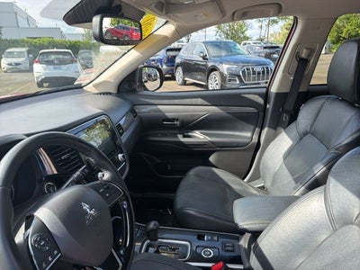 2020 Mitsubishi Outlander ES
