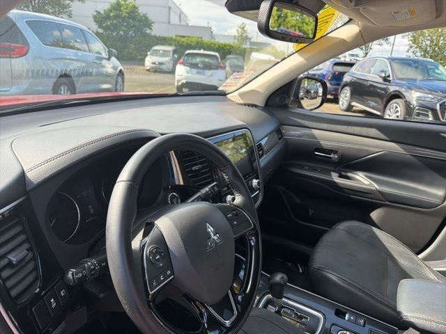 2020 Mitsubishi Outlander ES