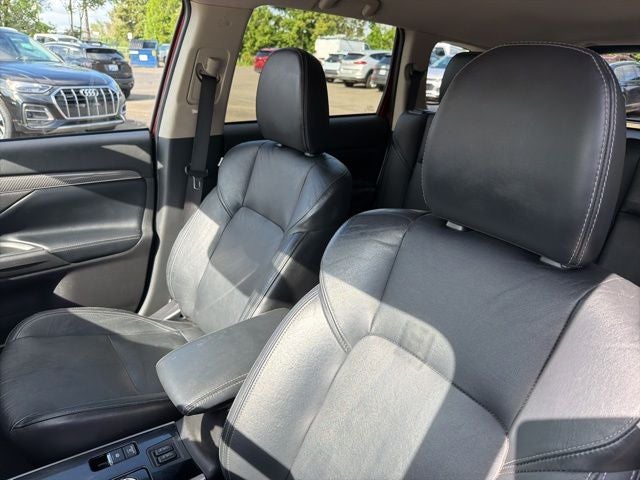 2020 Mitsubishi Outlander ES