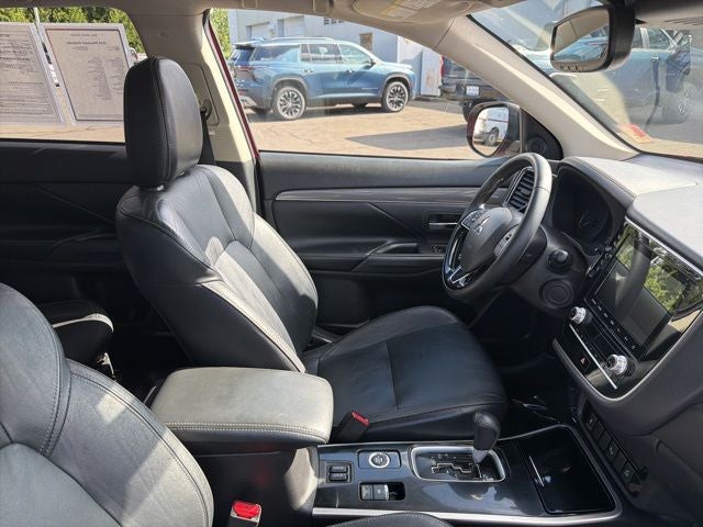 2020 Mitsubishi Outlander ES