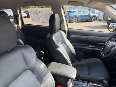 2020 Mitsubishi Outlander ES