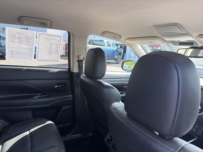 2020 Mitsubishi Outlander ES