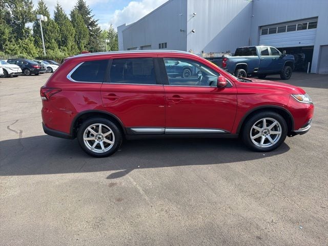 2020 Mitsubishi Outlander ES