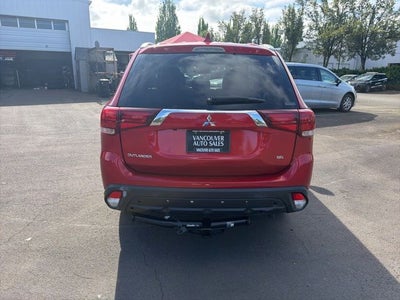2020 Mitsubishi Outlander ES