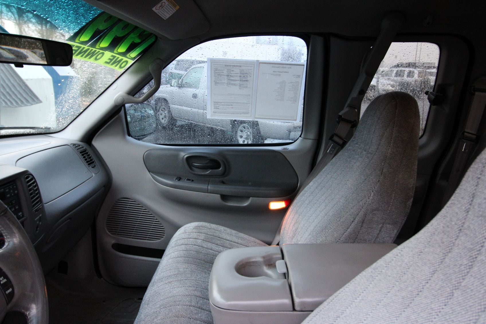 1999 Ford F-150 Base